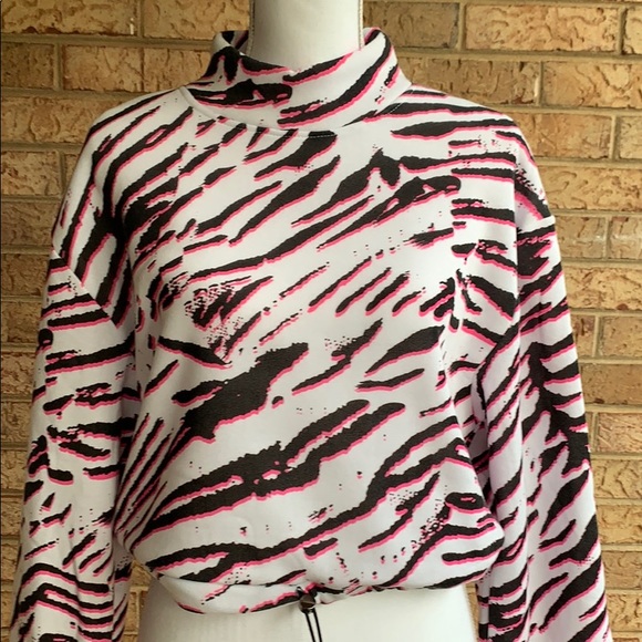 Hot Pink n Black Cropped Sweat Shirt - Picture 2 of 4